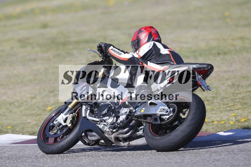 /06 08.04.2026 Cornu Master School ADR/Gruppe blau/4